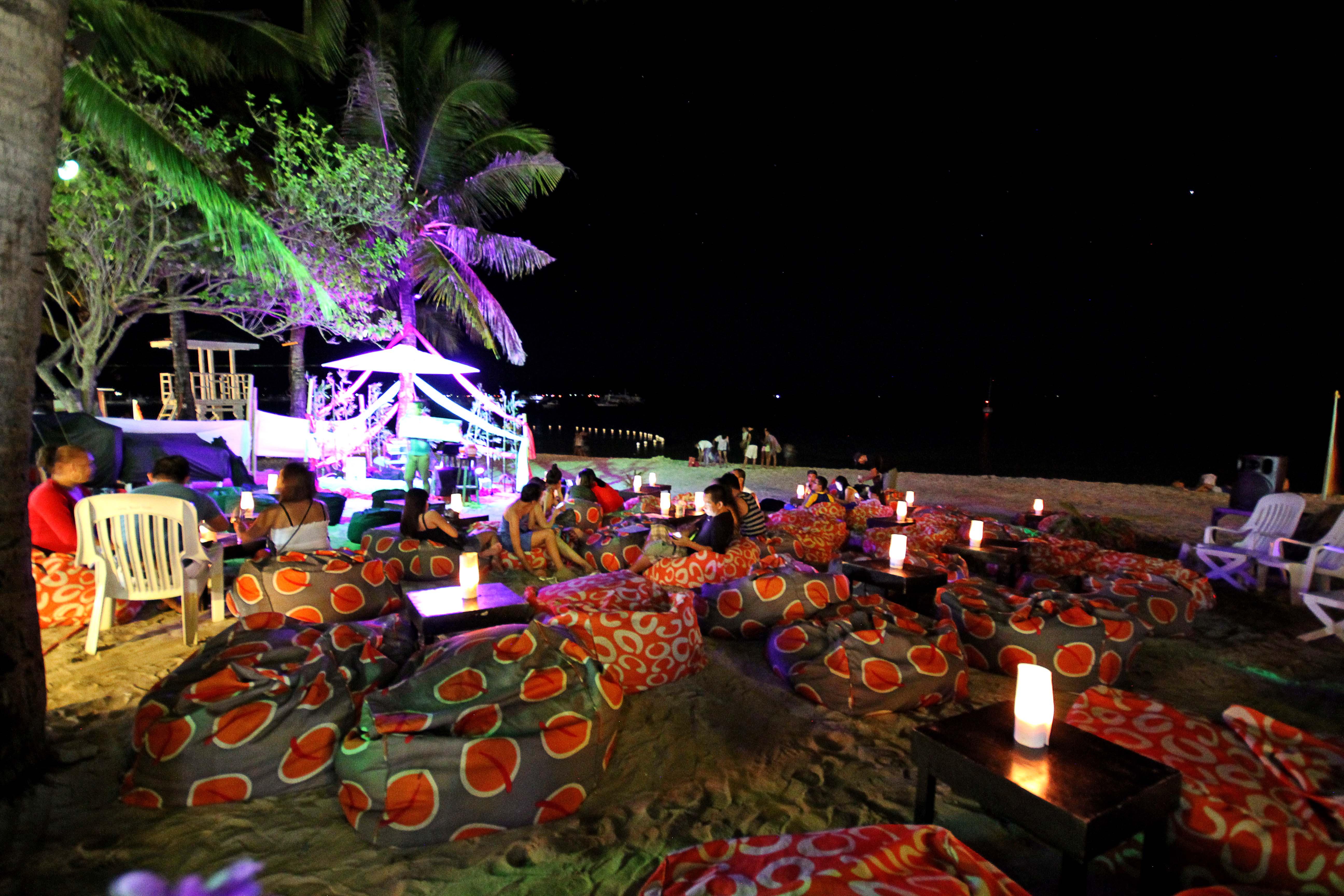 Bamboo Beach Resort & Restaurant Manoc-Manoc Kültér fotó
