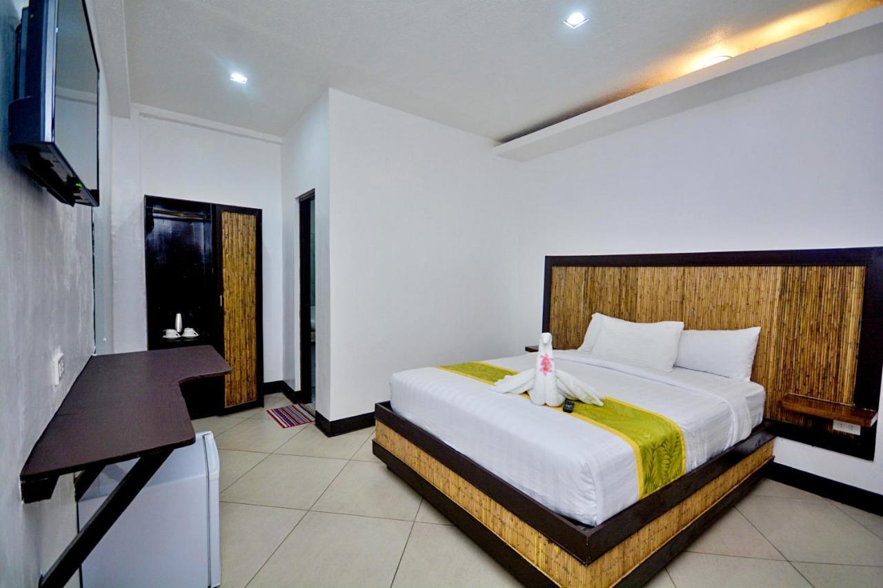 Bamboo Beach Resort & Restaurant Manoc-Manoc Kültér fotó