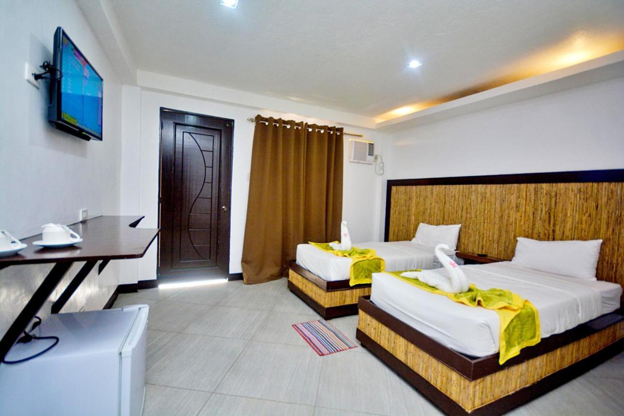 Bamboo Beach Resort & Restaurant Manoc-Manoc Kültér fotó