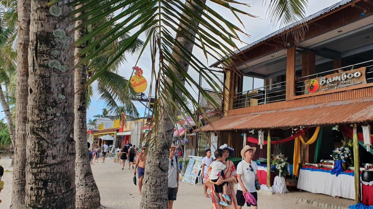 Bamboo Beach Resort & Restaurant Manoc-Manoc Kültér fotó